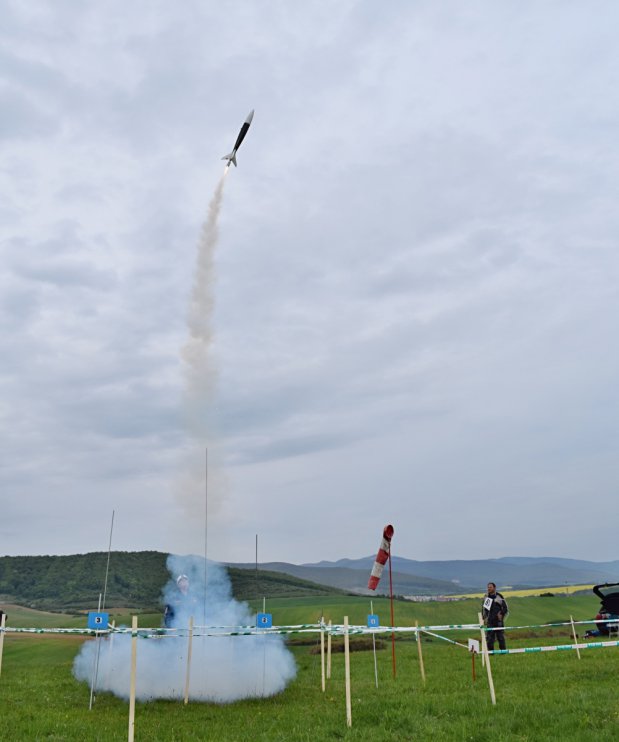  Kapka na T100 Ns let